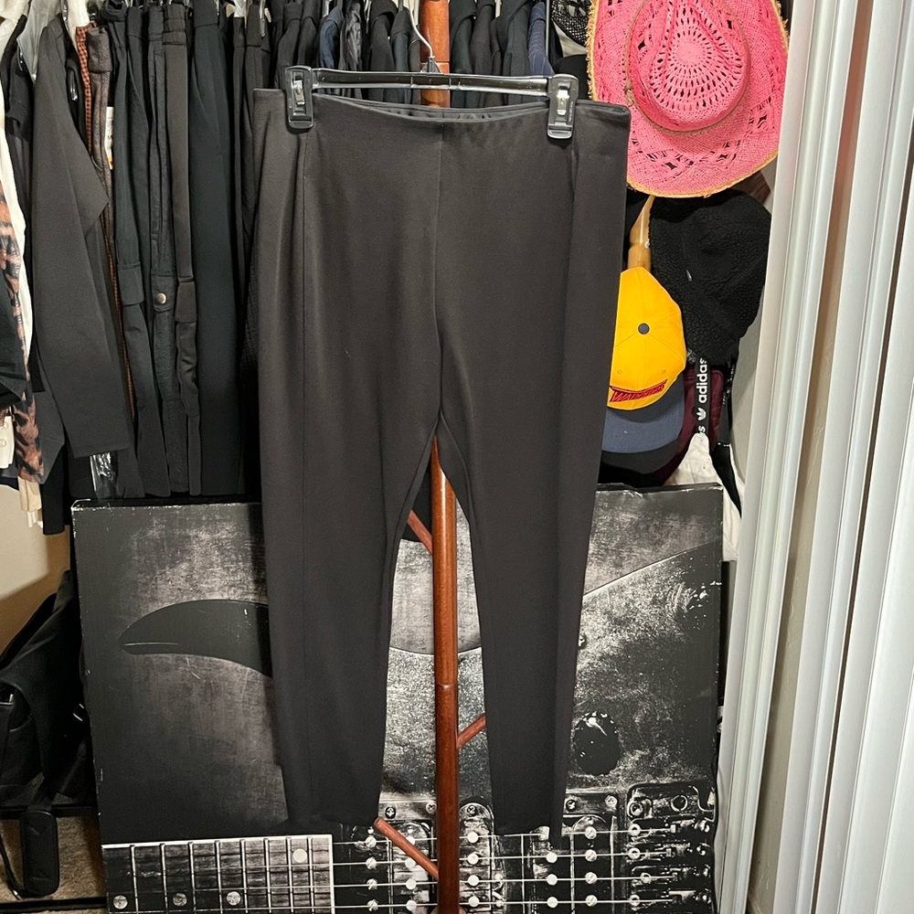 T Tahari Pants